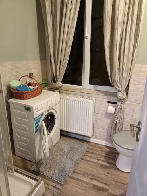 Lovely Apartament In Bucharest, Baba Novac Area Bucareste Exterior foto