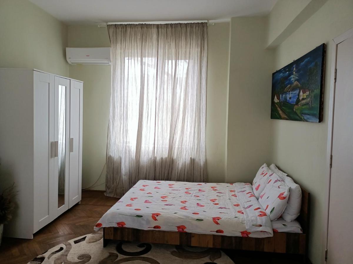 Lovely Apartament In Bucharest, Baba Novac Area Bucareste Exterior foto